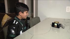 Young aspiring sports commentator breaks down Eagles divisional round, NFC championship with Merrill Reese