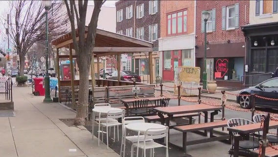 Philadelphia streeteries race to make licensing deadline