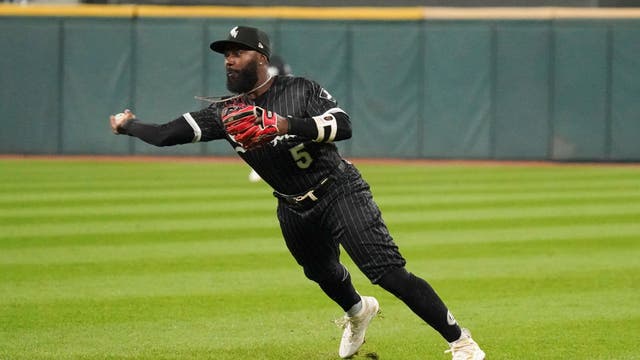 Free agent Josh Harrison, Phillies reach 1-year deal