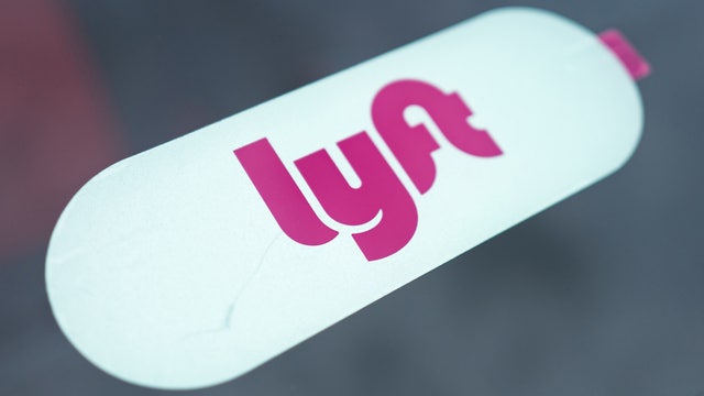 Lyft is now charging riders for making drivers wait