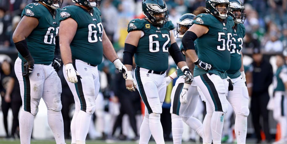 Eagles offensive line will again enjoy phenomenal season, but one