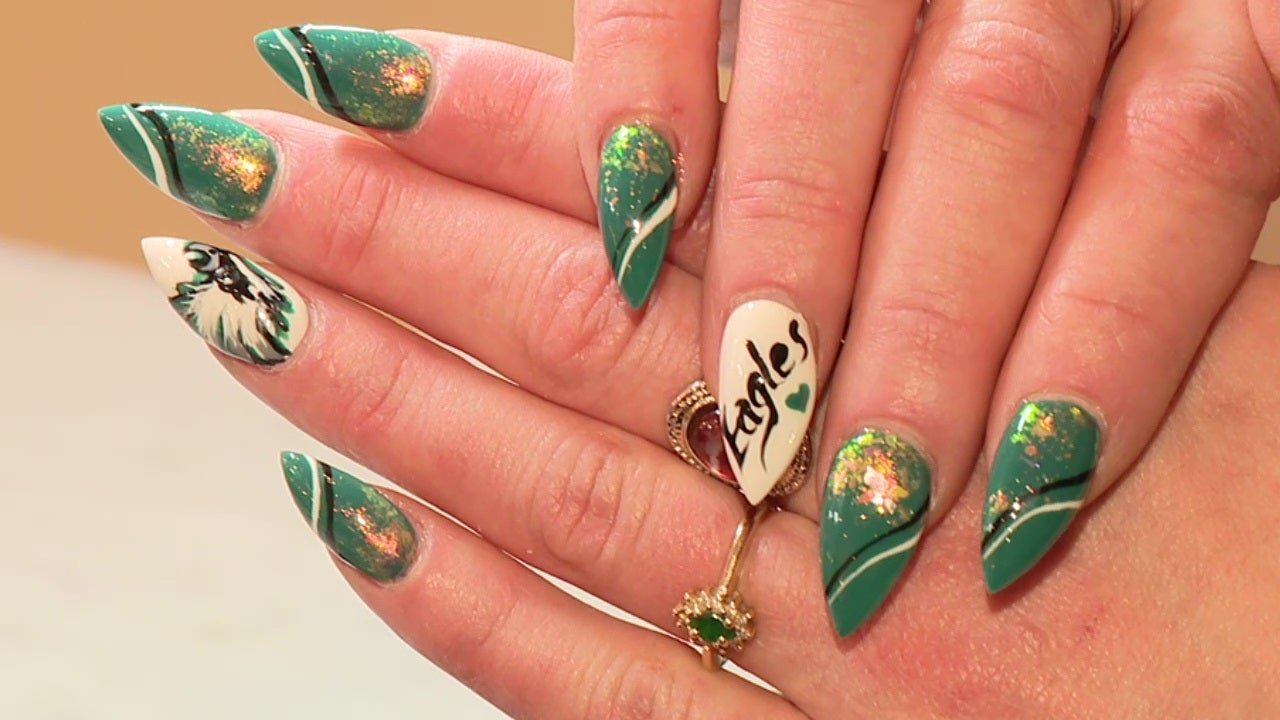 Kelly Green nails are so on trend right now! Did this set, then stayed up  until late night to remove a three day old manicure on myself ... |  Instagram