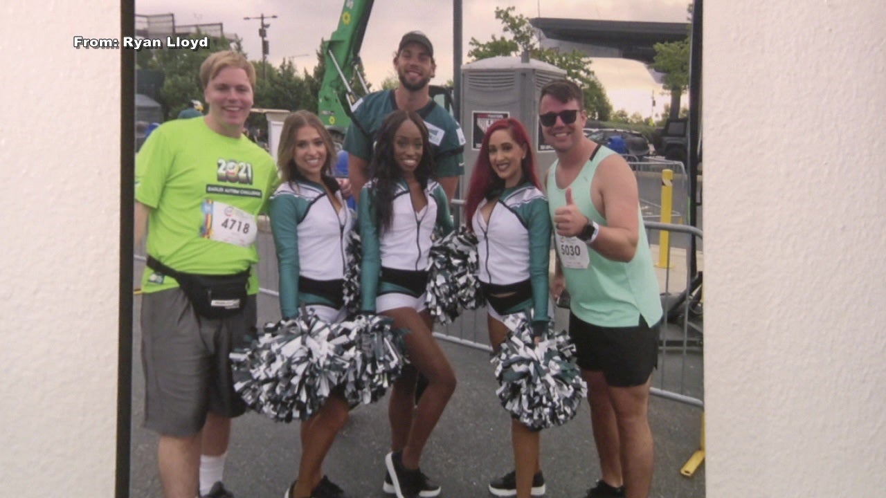 Philadelphia Eagles NFL Special Fearless Against Autism Hands