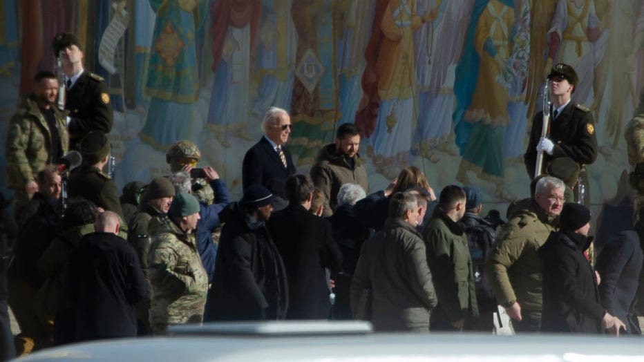 36e27e6c-fc8f33d8-e3f32e95-US President Joe Biden Visited Kyiv