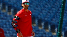 Harper working out at first base to hasten return from surgery