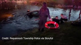 Watch: 2 rescued out of sinking vehicle in North Jersey pond; 'I got your purse'