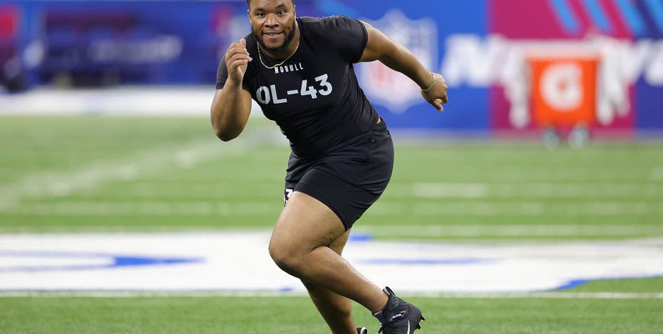 Eagles add depth with OL Steen, S Brown in 3rd round