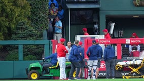 Fan falls over railing into bullpen at Phillies-Red Sox game