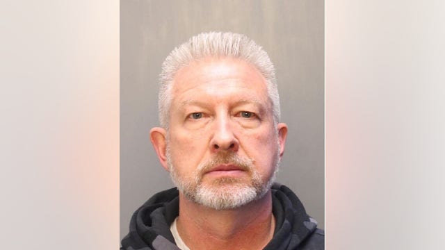 Former Philadelphia homicide detective accused of sexually assaulting sister of murder victim