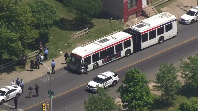 Shooting on SEPTA bus leaves 2 men injured in North Philadelphia