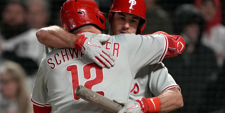 The Philadelphia Phillies Drop Fifth Straight in Extra Innings Loss to San  Francisco Giants - Sports Illustrated Inside The Phillies