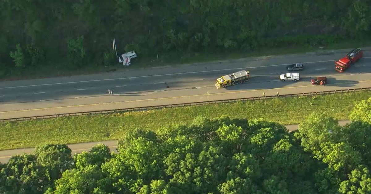 Multi-vehicle crash shuts down all NB lanes on Blue Route in Lower ...