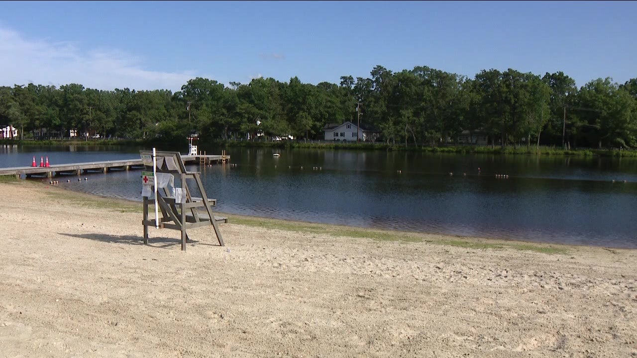Groups of disruptive kids forcing New Jersey town leaders to consider closing beach
