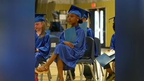 6-year-old girl goes viral for showing poise in school photo