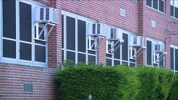 Nearly 100 Philadelphia schools to dismiss early Friday due to excessive heat