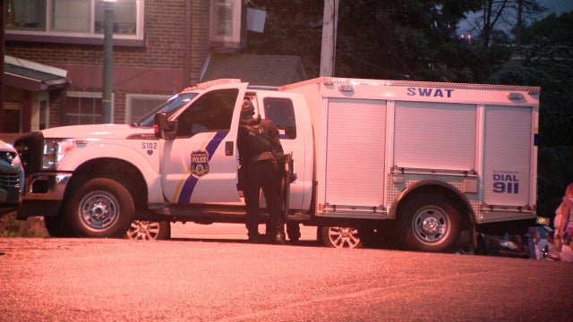 Officials: Man sought for active warrant subject of barricade situation in East Falls