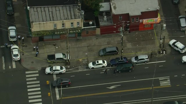 Police: 2 men badly hurt in Kensington double shooting
