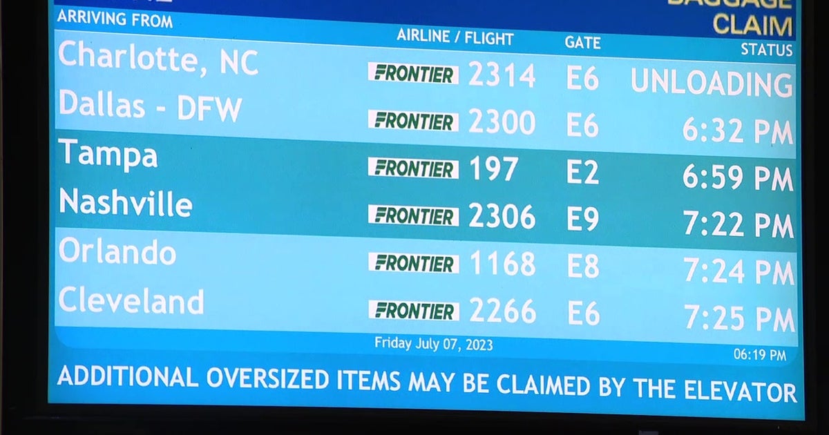 Travel delays, cancelations extend into 2nd week after holiday as passengers voice frustration