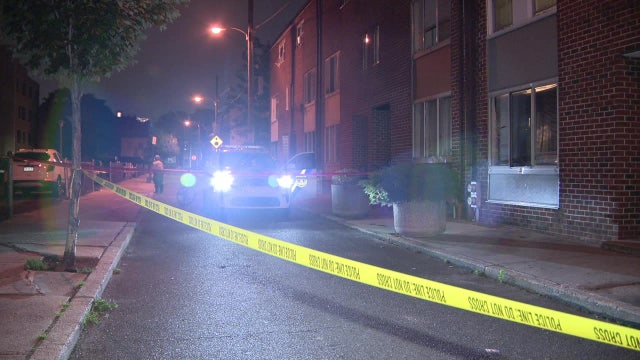 Domestic shooting ends with man injured, woman in custody in South Philadelphia: police