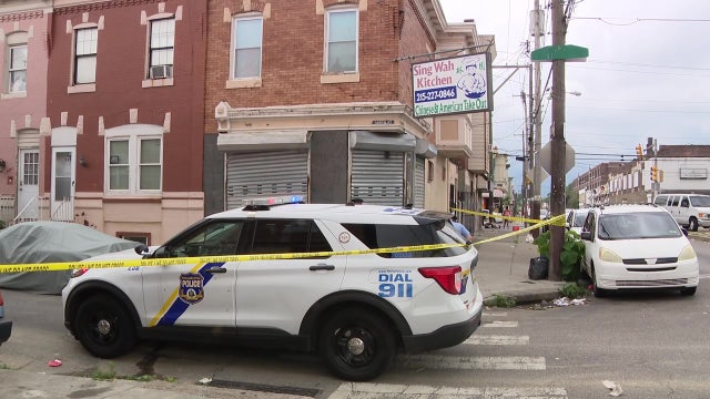 Robbery victim, 18, shot chasing down 3 suspects in North Philadelphia: police