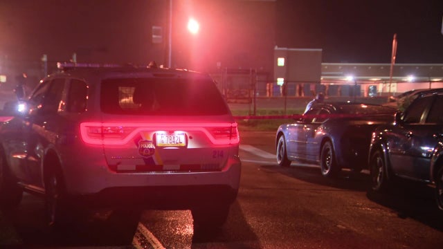 Fight inside Philly bar ends with man fatally shot in the head: police
