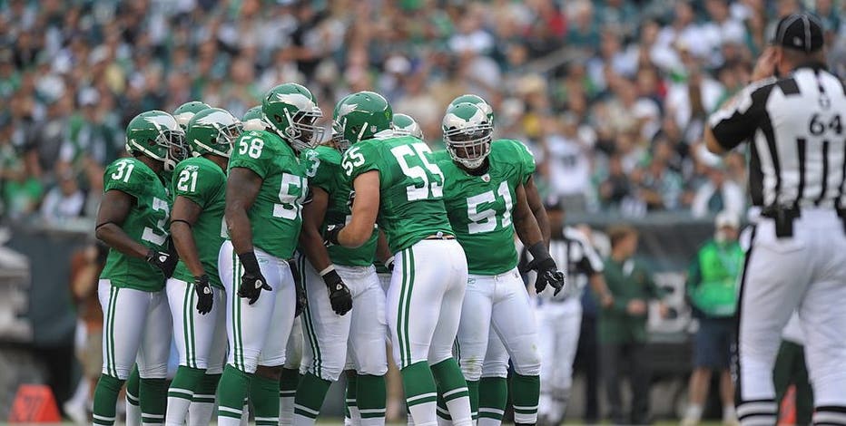 Philadelphia Eagles: First look at Kelly green jerseys revealed