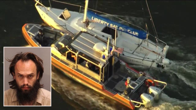 Sailboat stolen at gunpoint at Penn's Landing by man claiming to be federal agent: police