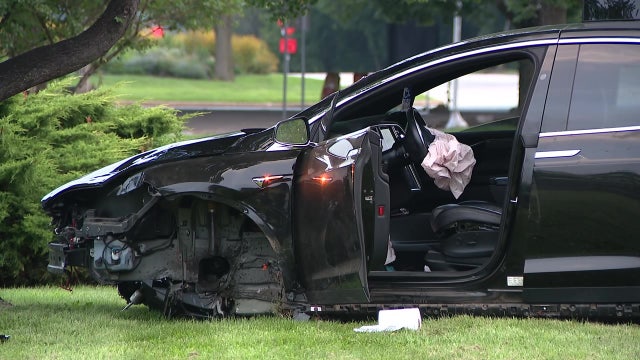 Tesla driver, 67, tried to run away after hitting pedestrian, bicyclist in FDR Park: police