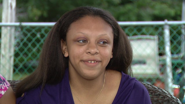 'I'm happy I'm alive': 2 families connect through organ donation, giving young woman second chance