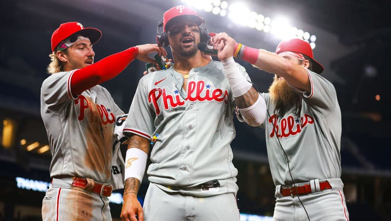 Nick Castellanos hits two-run home run, Phillies rally in 9th inning