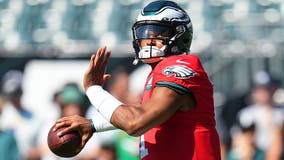 Eagles visit Patriots as QBs and former college teammates Jalen Hurts and Mac Jones square off