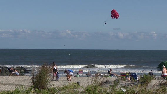 Folks flock to Jersey shore and final days of summer as Labor Day weekend begins