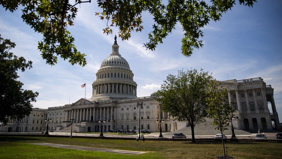 US national debt hits $33T for first time in history