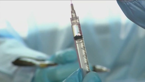 Doctors, parents split about new COVID vaccine guidance for kids over 6 months