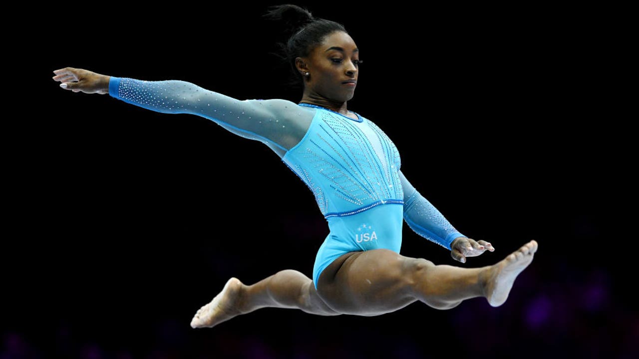 Simone Biles clinches record world gymnastics championships team