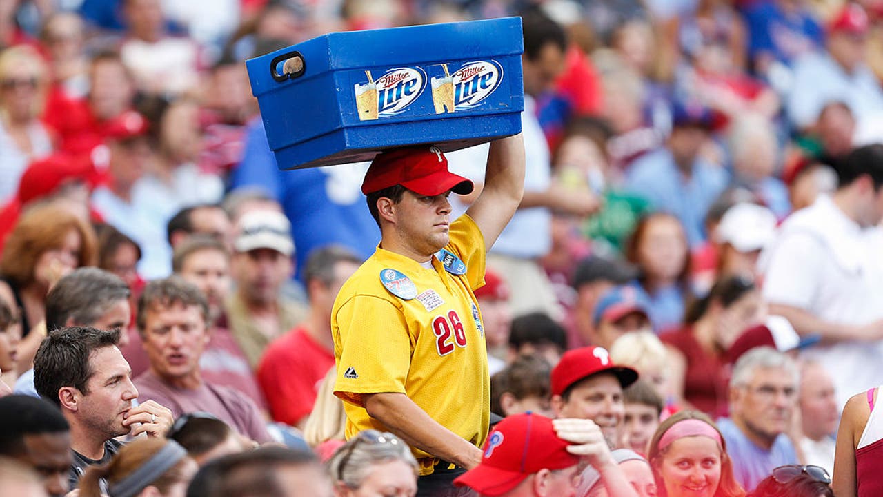 Citizens Bank Park sells beer in 24-ounce aluminum cans
