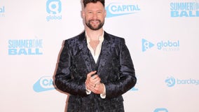 'Dancing On My Own' singer Calum Scott says he'll perform for Phillies if they win the World Series