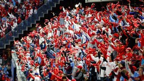 Phillies fans nearly just as loud as jet plane take-off during Game 1 of NLCS: report