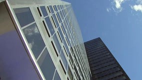 Window washer falls to death outside Boston skyscraper