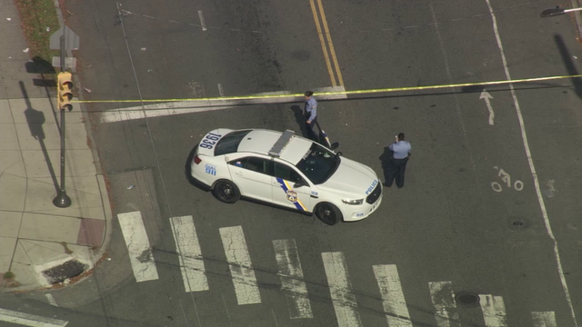 Man barricaded inside home after man shot, killed in West Philadelphia: police