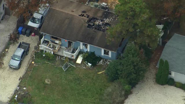 Large house explosion caused by propane tank kills homeowner: officials