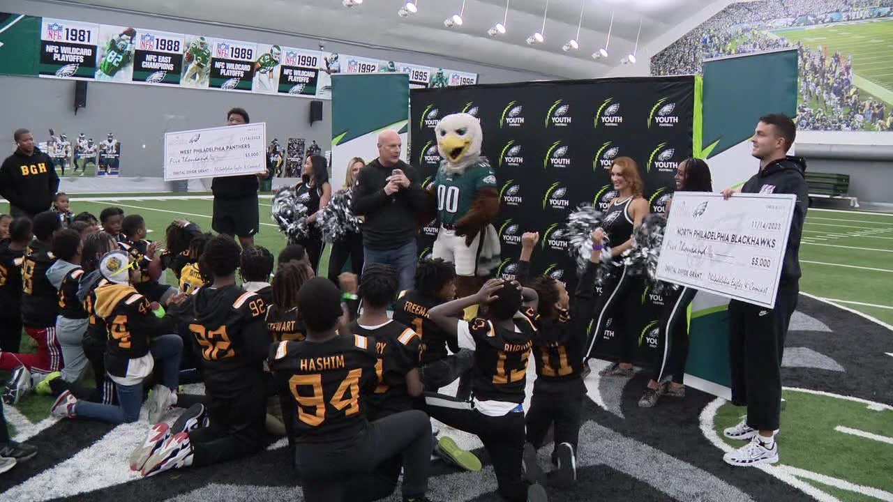 Philadelphia Eagles create, donate sports bras to female student-athletes;  Northeast High School first to receive - 6abc Philadelphia
