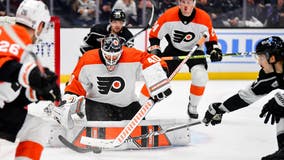 Flyers beat Kings 4-2 in successful return to Los Angeles for Petersen