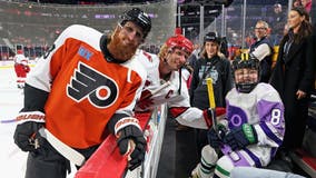 Flyers honor 9-year-old hockey captain fighting cancer with spot on the bench