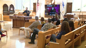 Local Jewish community participates in global prayer vigil for Israeli hostages