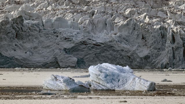 One of world's largest icebergs on the move after it was grounded for 3 decades