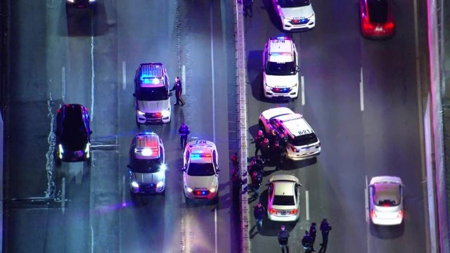4 suspects arrested on Ben Franklin Bridge after stolen car tracked from New Jersey: police