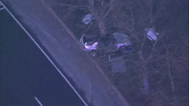 Ice patch caused driver to slip, fatally crash into tree in Southwest Philadelphia: police