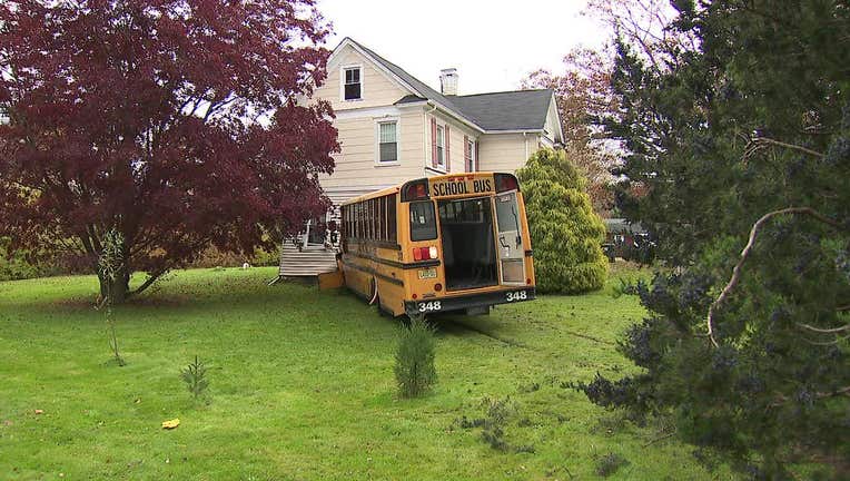 BUS-INTO-HOUSE-11-07-23-WNYWEME001_mxf_00.00.47.18.jpg