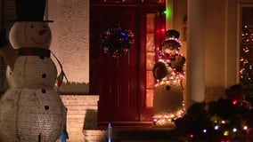 Grinch on the loose damaging Christmas decorations in South Jersey